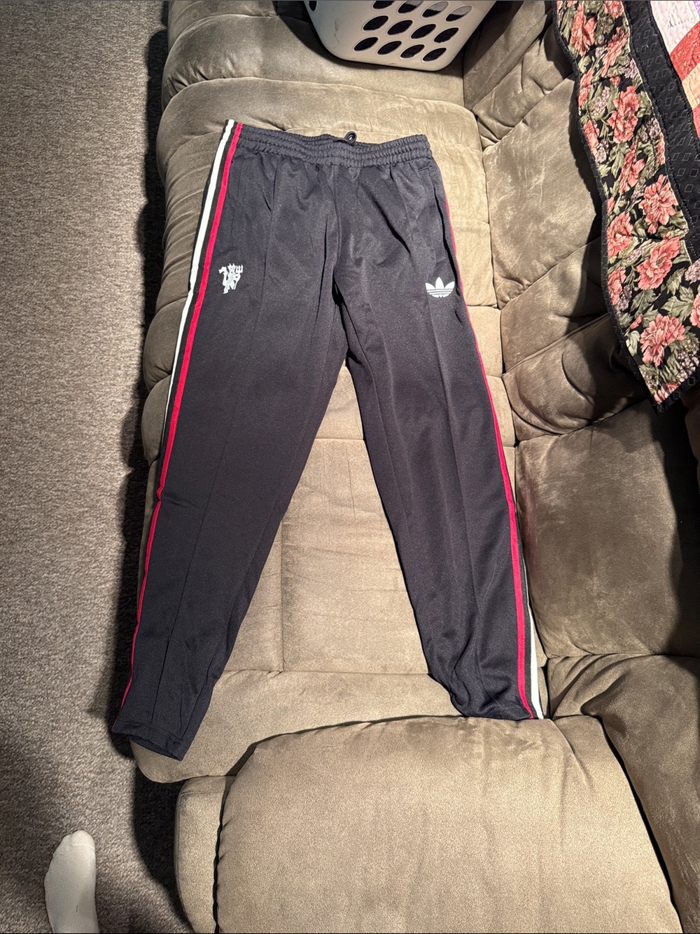 Adidas Manchester United Warmup Pants Size Medium New With Tags